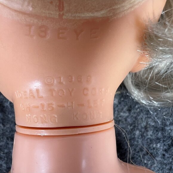 VTG 1969 Ideal Chrissy Look Around Velvet Doll w/ Box Hair Grows No Shoes - Picture 11 of 16